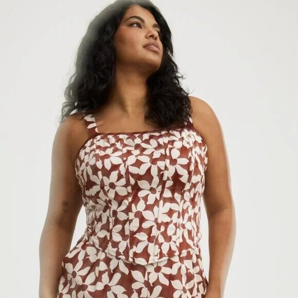 NWT TORRID FLORAL CORSET CROP TOP - SIZE 4 - Picture 1 of 12